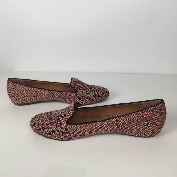 Fabric red herringbone flat w/ black facets size10 - Picture 5 of 6